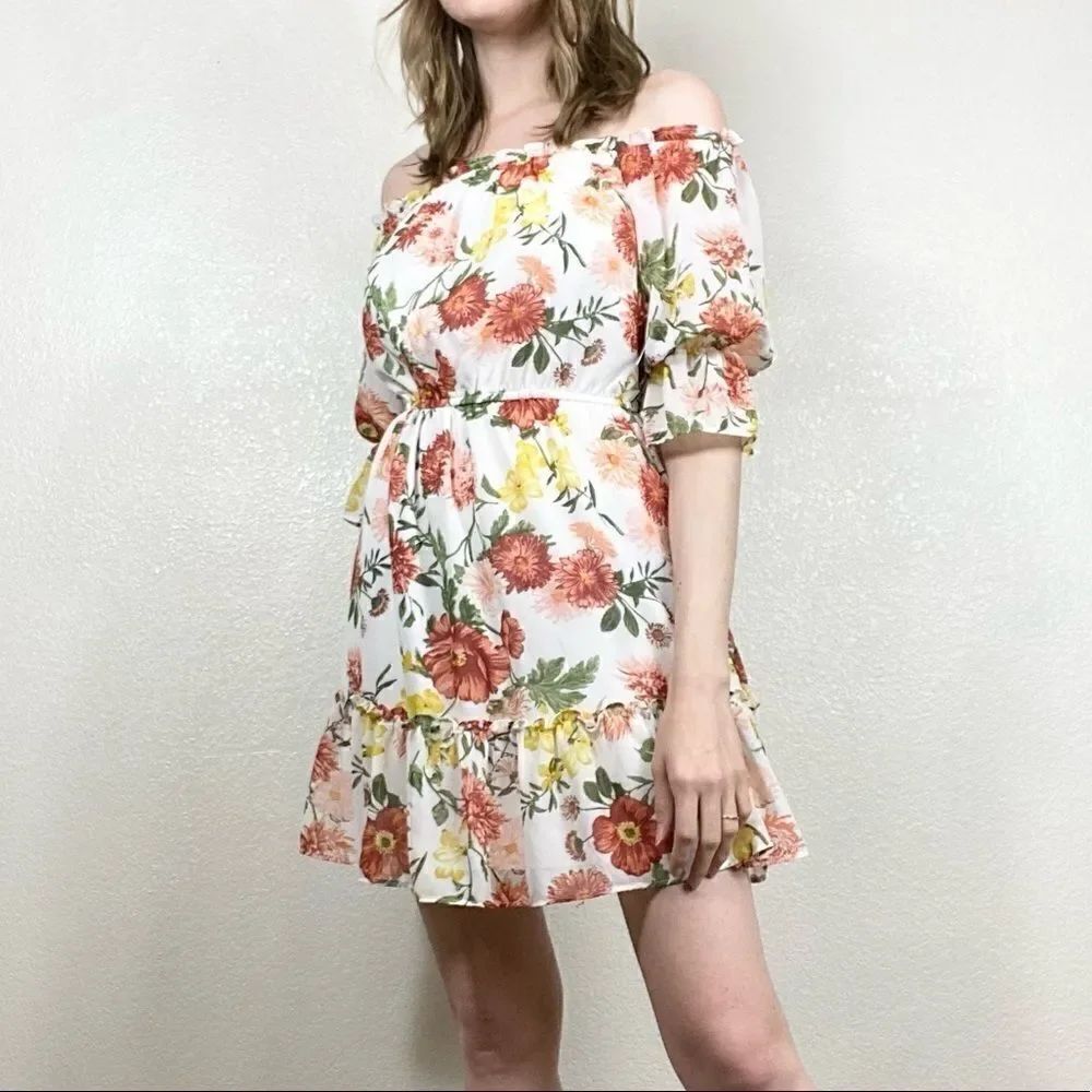 NWT Forever 21 White Floral Off the Shoulder Mini Dress